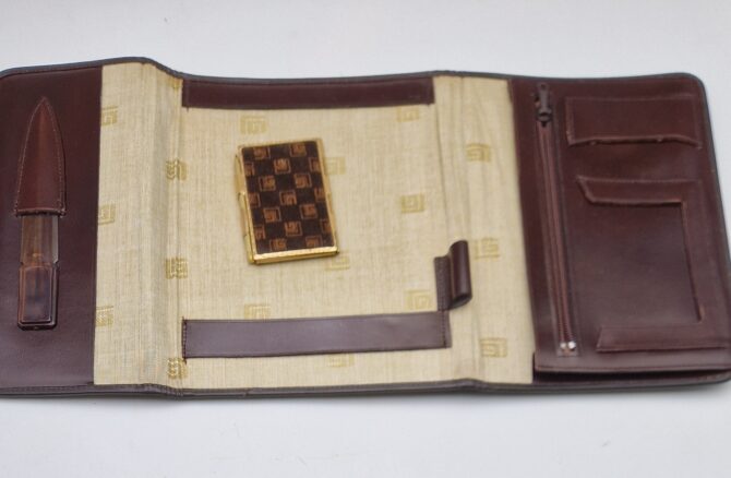 pochette de correspondance cuir et velours imprimé guy laroche