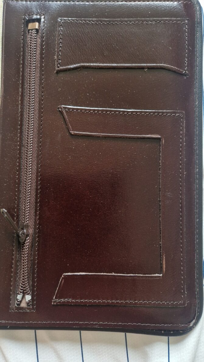 Pochette de correspondance en velours et cuir – Guy Laroche – Années 70 – Image 7
