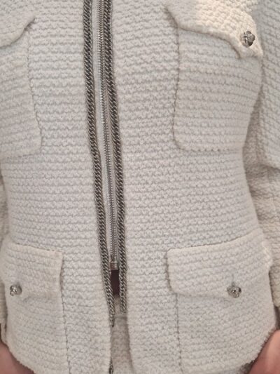 collection printemps 2019 CHANEL Veste zippéeà chaînettes et boutons lions taille 38