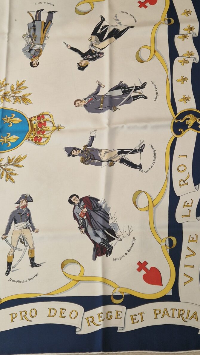 Carré en soie Armée Catholique et Royale Foulard LR – Image 7
