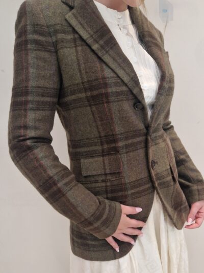 Veste Ralph Lauren en laine à carreaux vert et brun, made in Italy, état neuf. EN : Ralph Lauren wool check blazer in green and brown, made in Italy,
