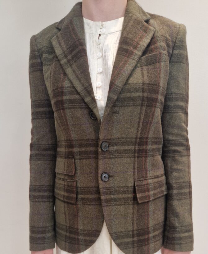 Veste Ralph Lauren en laine à carreaux vert et brun, made in Italy, état neuf. EN : Ralph Lauren wool check blazer in green and brown, made in Italy,