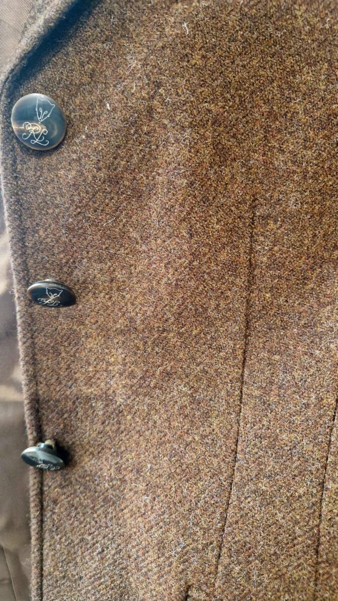 Veste Ralph Lauren en laine marron cintrée avec détails cuir et boutons corne – Taille US 6 / FR 38. Etat neuf avec étiquette – Image 4