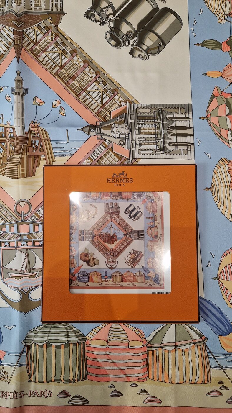 carré hermès charme des plages normandes