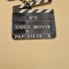 Pendentif Chanel “Coco Movie” en métal ruthénium et émail noir et blanc, collection Prêt-à-Porter Été 2005.