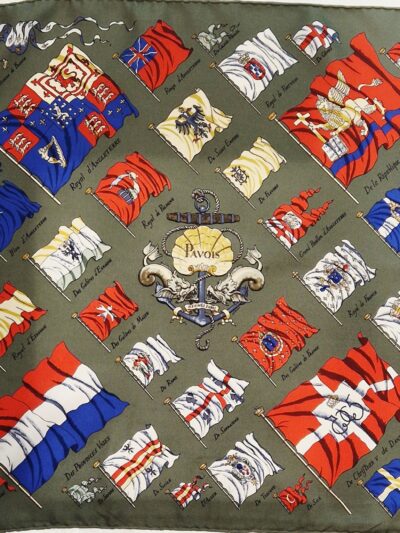 Pochette en soie Hermès Pavois par Philippe Ledoux