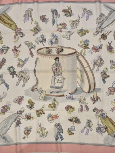 Carre-Hermes-soie-twill-paris-modiste-hugo-grykar-Face