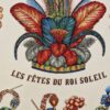 Carré Hermès Les Fêtes du Roi Soleil 1994 par Michel Duchêne, fond blanc et bord bleu marine.