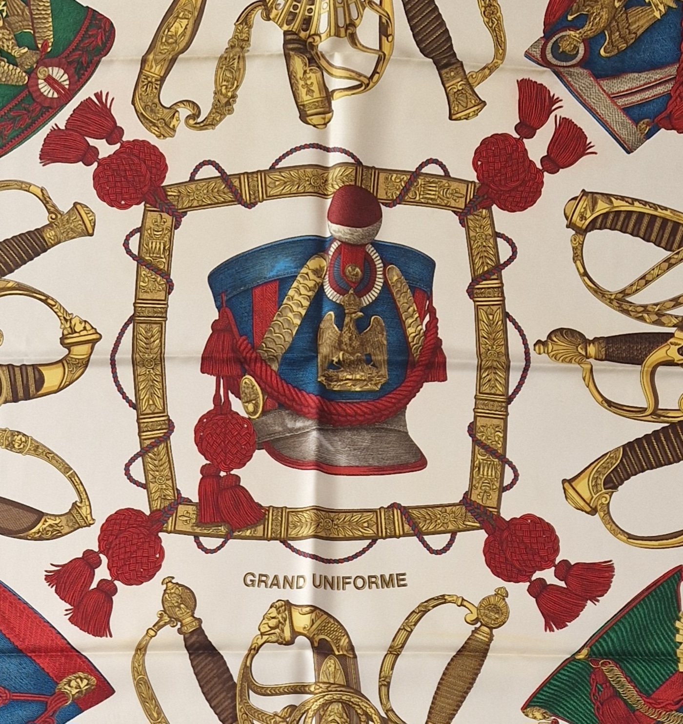 Carré Hermès Grand Uniforme par Joachim Metz 1985 – Image 2