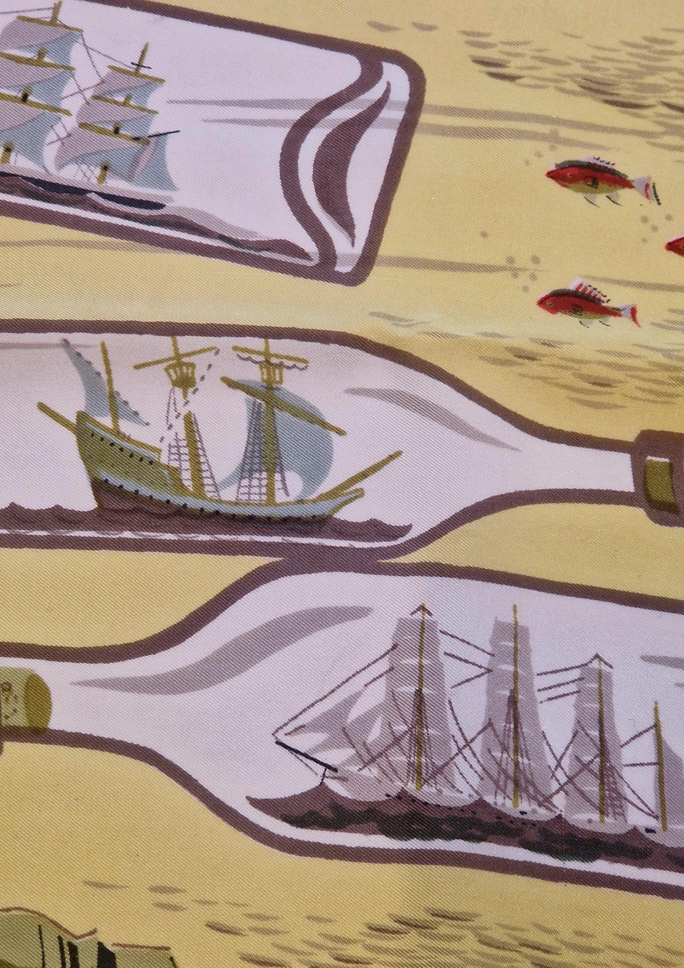 arré hermès bouteilles à la mer, motifs de navires en bouteilles
