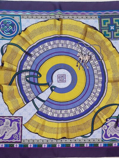 carré hermès cent plis de miao