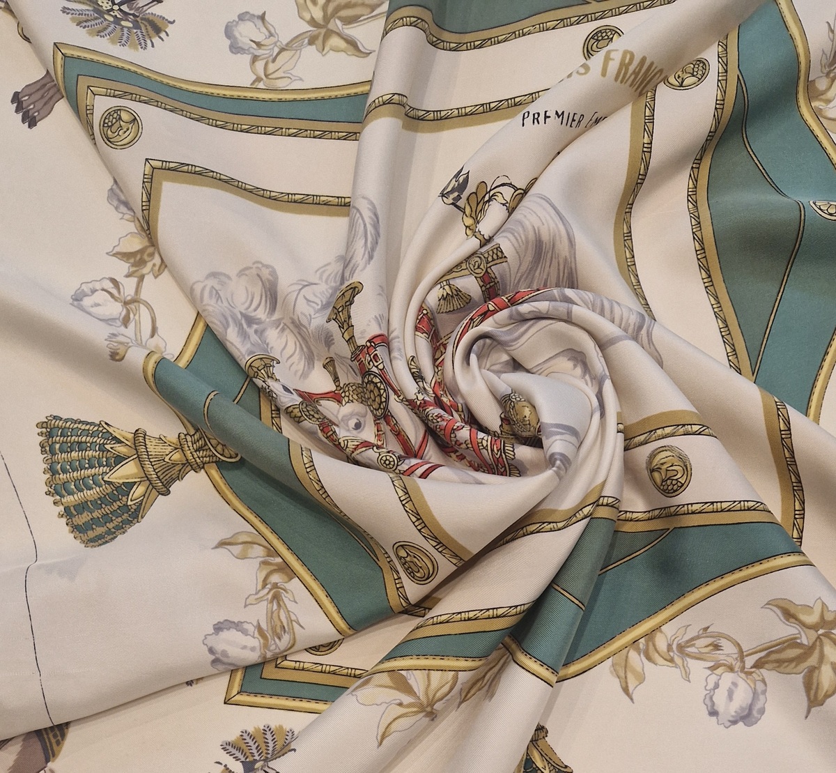 carré hermès harnais français premierempire par hugo grykar centre du carré