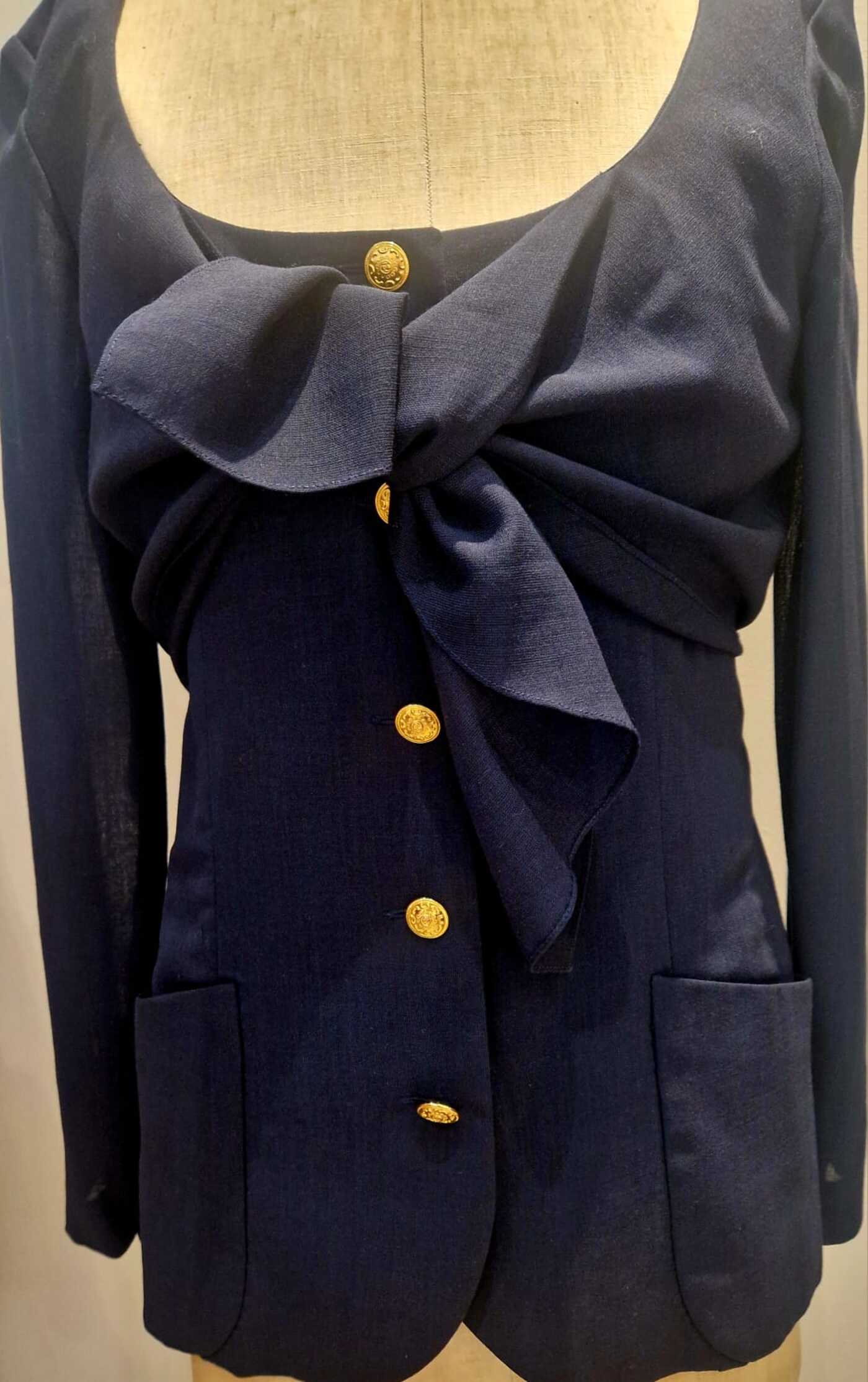 veste-chanel-boutique-laine-bleu-nuit-annees-80