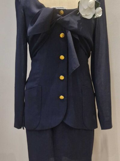 veste-chanel-boutique-laine-bleu-nuit-annees-80