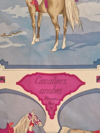 carré heermès cavaliers par hugo grykar