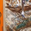 Ce foulard Hermès en soie " Pony express " par Kermit Olive